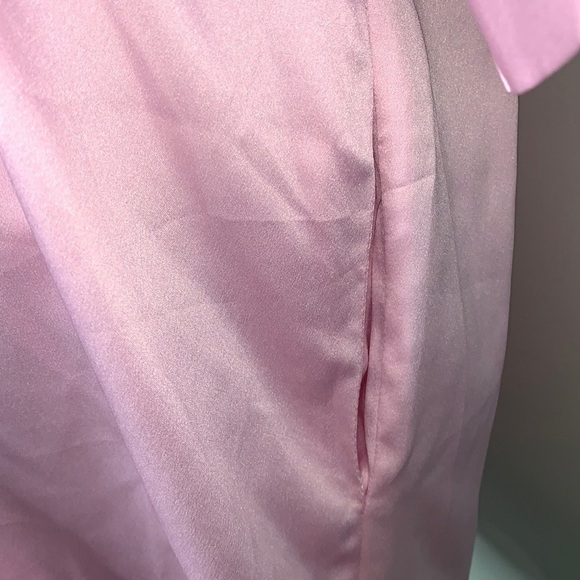 Victoria’s Secret 2018 NYC Fashion Show Robe - Picture 4 of 6